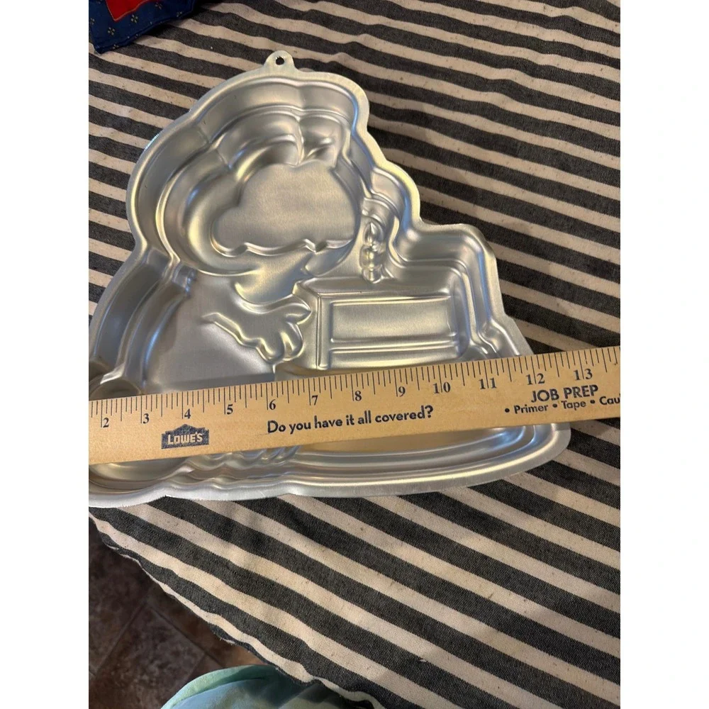 Vintage Wilton Garfield Birthday Cake Pan 2105-2447 Aluminum 1978 1981 Silver